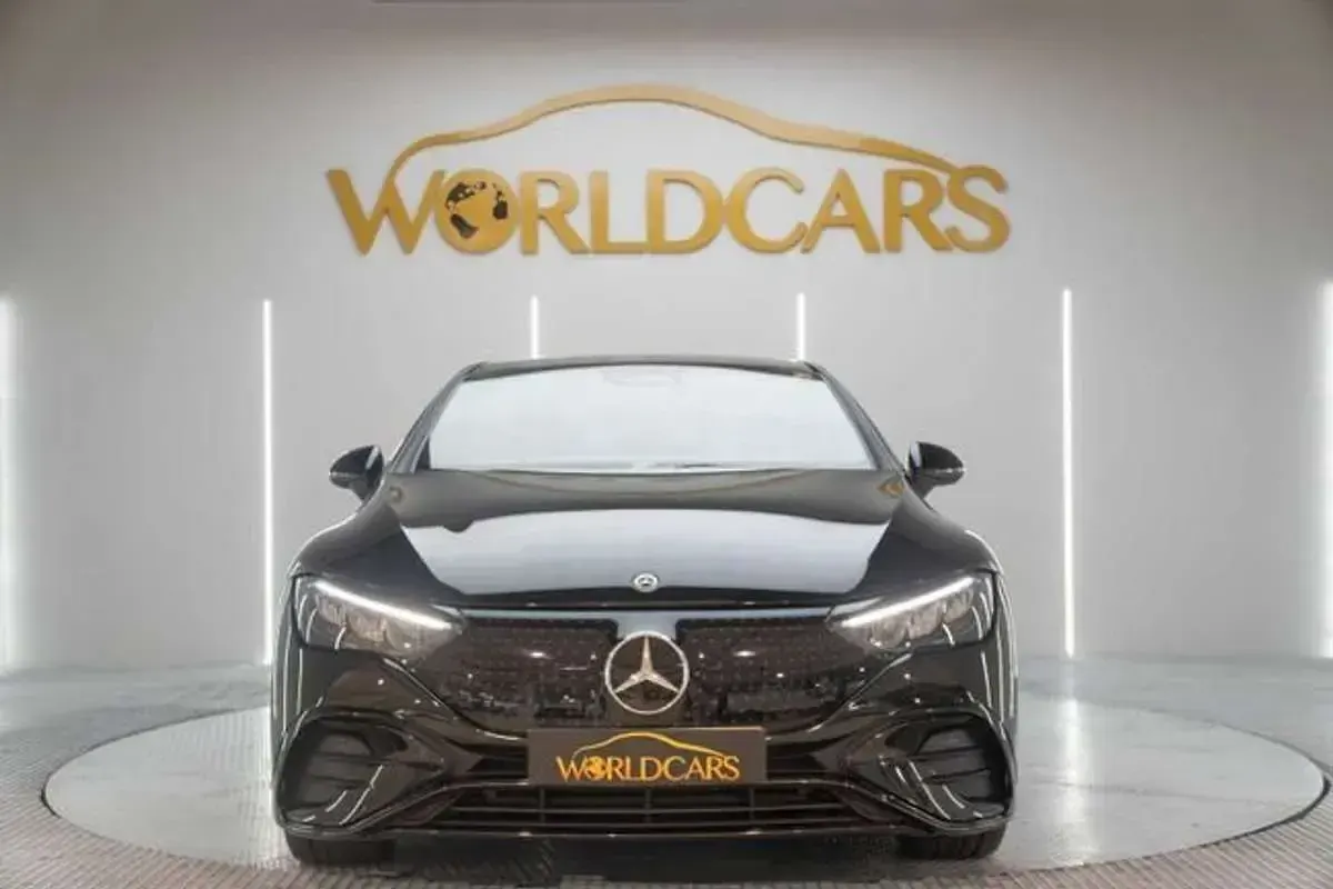 Usado Mercedes EQE350 AMG line 214 kW (292 CV) 2023 Negro Berlina