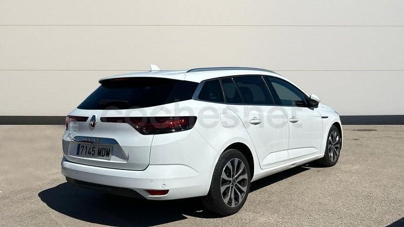 Usado Renault Mégane GrandTour Techno 140 CV (102 kW) 2023 Blanco Familiar