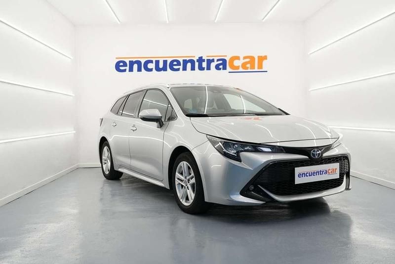Gris / plata Usado 2022 Toyota Corolla Active Familiar | 19.990 € (Precio justo) - Imagen 1/4