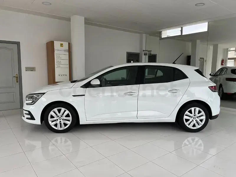 Usado Renault Mégane II Equilibre 115 CV (84 kW) 2023 Blanco Berlina