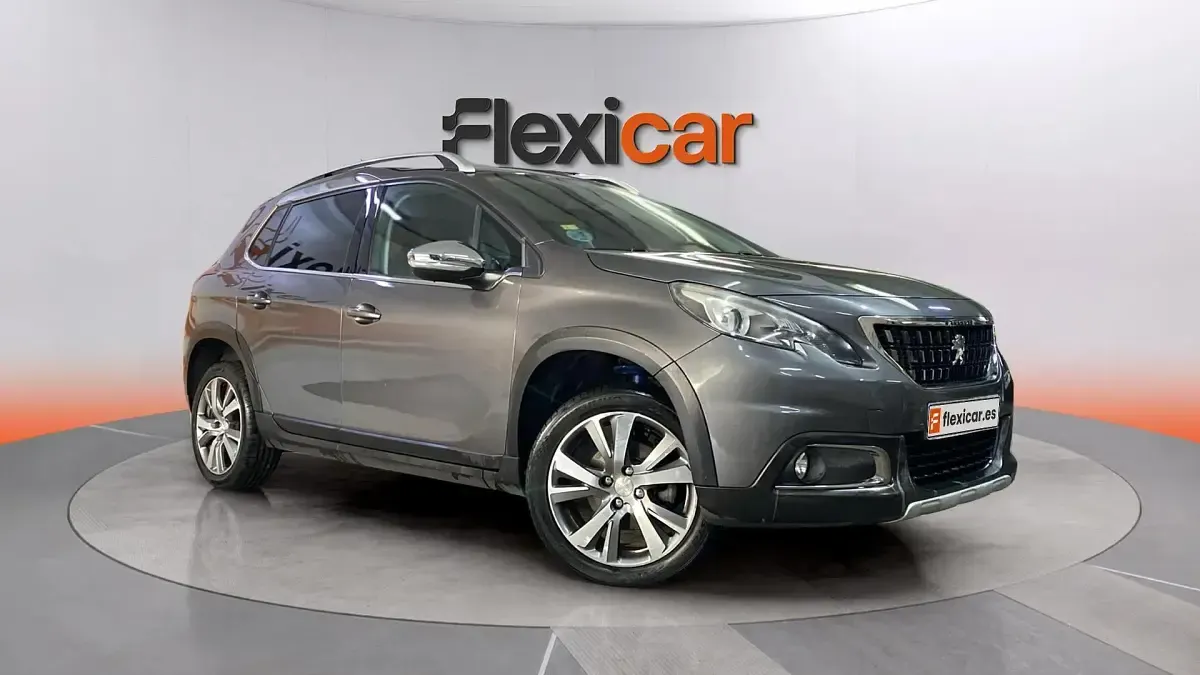 Usado Peugeot 2008 Allure 120 CV (88 kW) 2017 SUV