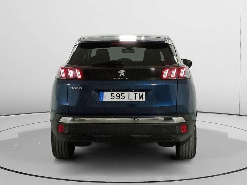 Usado Peugeot 3008 Allure 132 HP (97 kW) 2021 Azul SUV