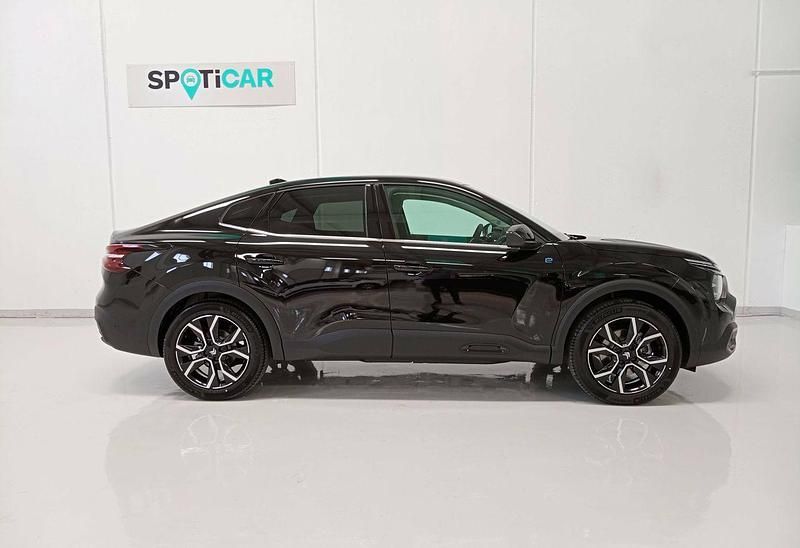 Usado Citroën e-C4 Shine 100 kW (137 CV) 2023 Negro Berlina