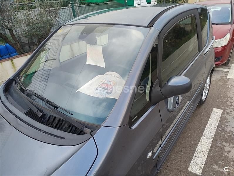 Usado Peugeot 1007 70 CV (51 kW) 2007 Azul Monovolumen