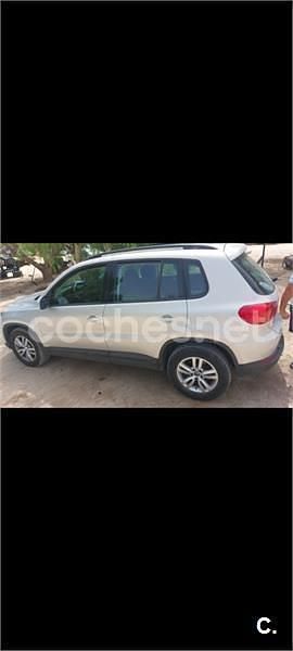 Gris / plata Usado 2012 VW Tiguan SUV | 10.500 € (Buen precio) - Imagen 1/4