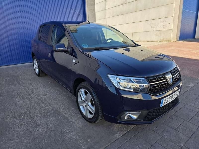 Usado Dacia Sandero Lauréate 90 HP (66 kW) 2017 Azul Citadino