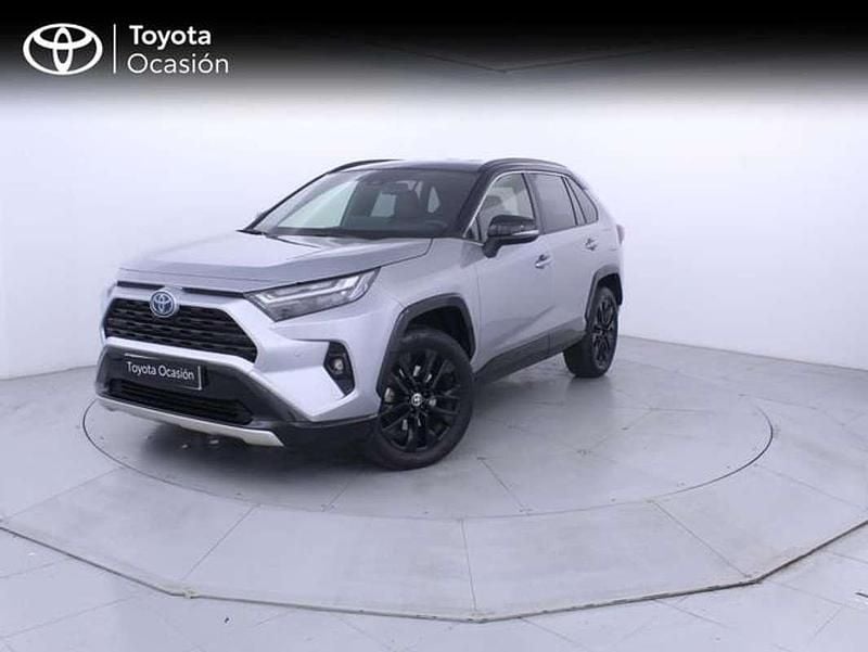 Usado Toyota RAV4 Hybrid Style 218 CV (160 kW) 2024 Plateado SUV