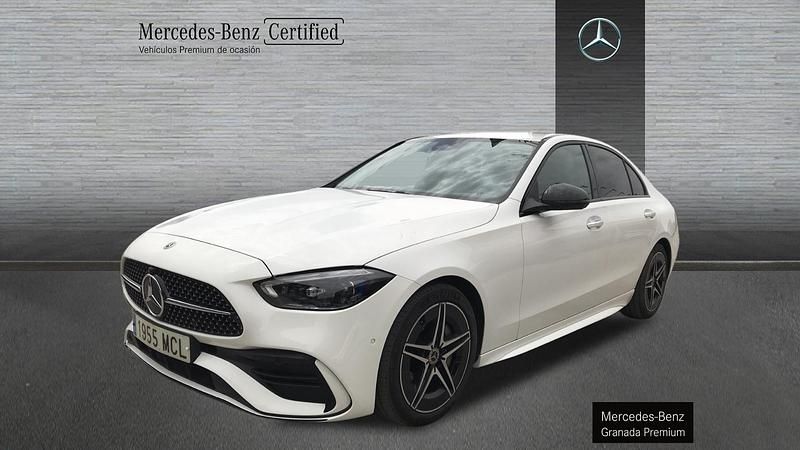 Blanco Usado 2022 Mercedes C220 AMG line Berlina | 33.900 € (Precio justo) - Imagen 1/4