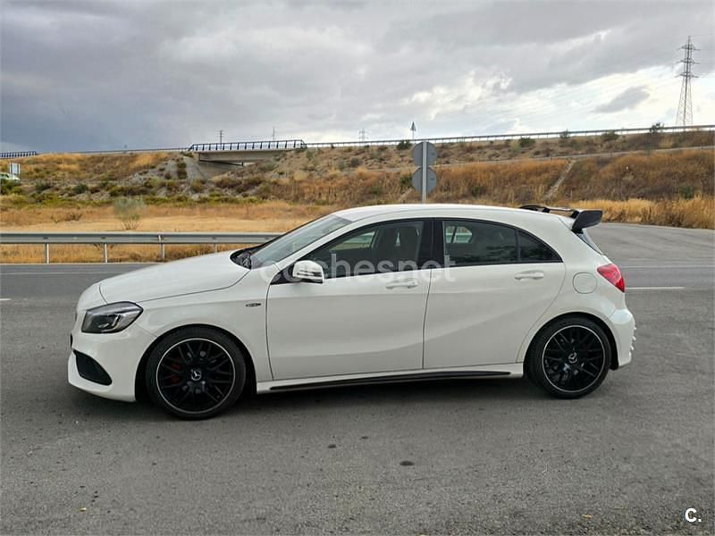 Usado Mercedes A180 AMG line 122 CV (89 kW) 2017 Blanco Berlina
