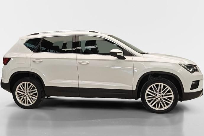 Usado Seat Ateca Ecomotive 116 CV (85 kW) 2018 Azul SUV