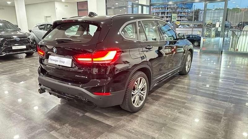 Usado BMW X1 Comfort Edition 220 CV (161 kW) 2020 Negro SUV