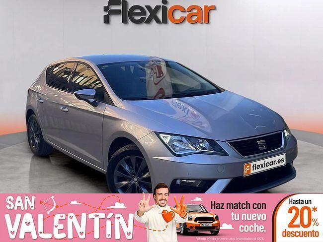 Usado Seat Leon Style 130 CV (95 kW) 2020 Gris