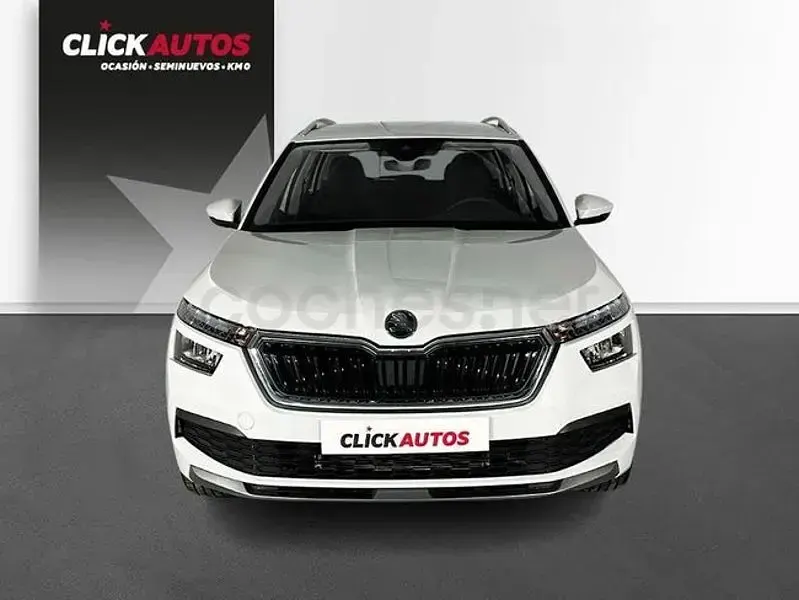 Usado Skoda Kamiq Ambition 95 CV (69 kW) 2023 Blanco SUV