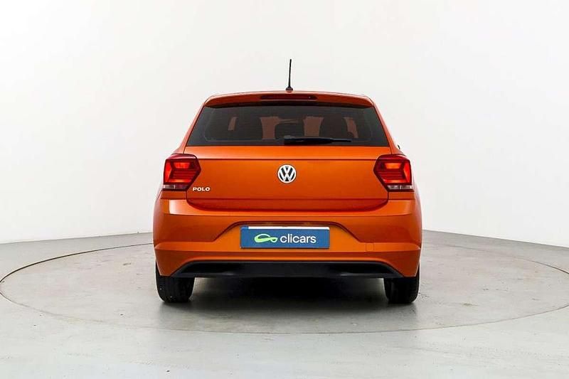 Usado VW Polo Advance 95 CV (69 kW) 2018 Naranja Utilitario