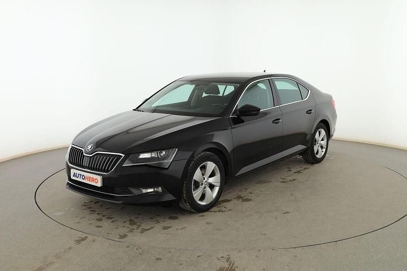 Usado Skoda Superb Ambition 150 HP (110 kW) 2017 Preto Sedan