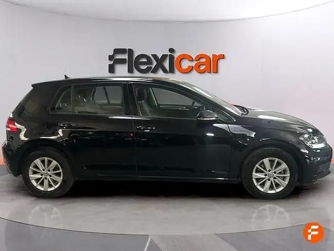 Usado VW Golf VII Advance 115 HP (84 kW) 2019 Preto