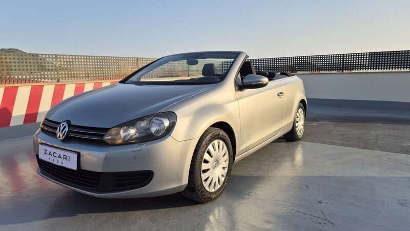 Usado VW Golf VII Advance 105 CV (77 kW) 2013 Plateado Utilitario