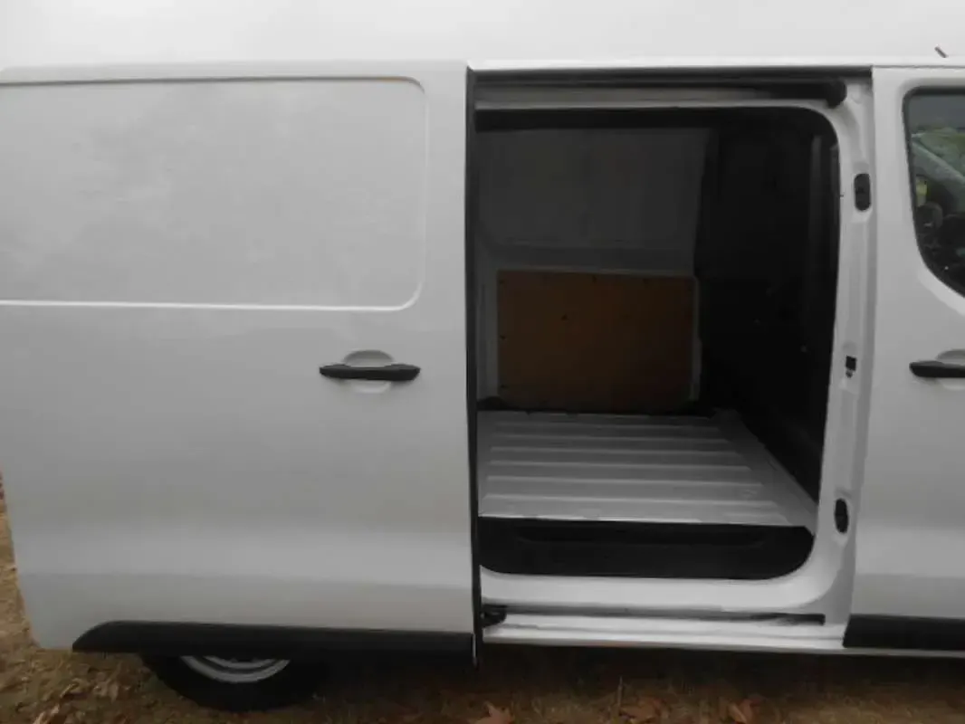 Usado Peugeot Expert Premium 95 CV (69 kW) 2019 Blanco Van
