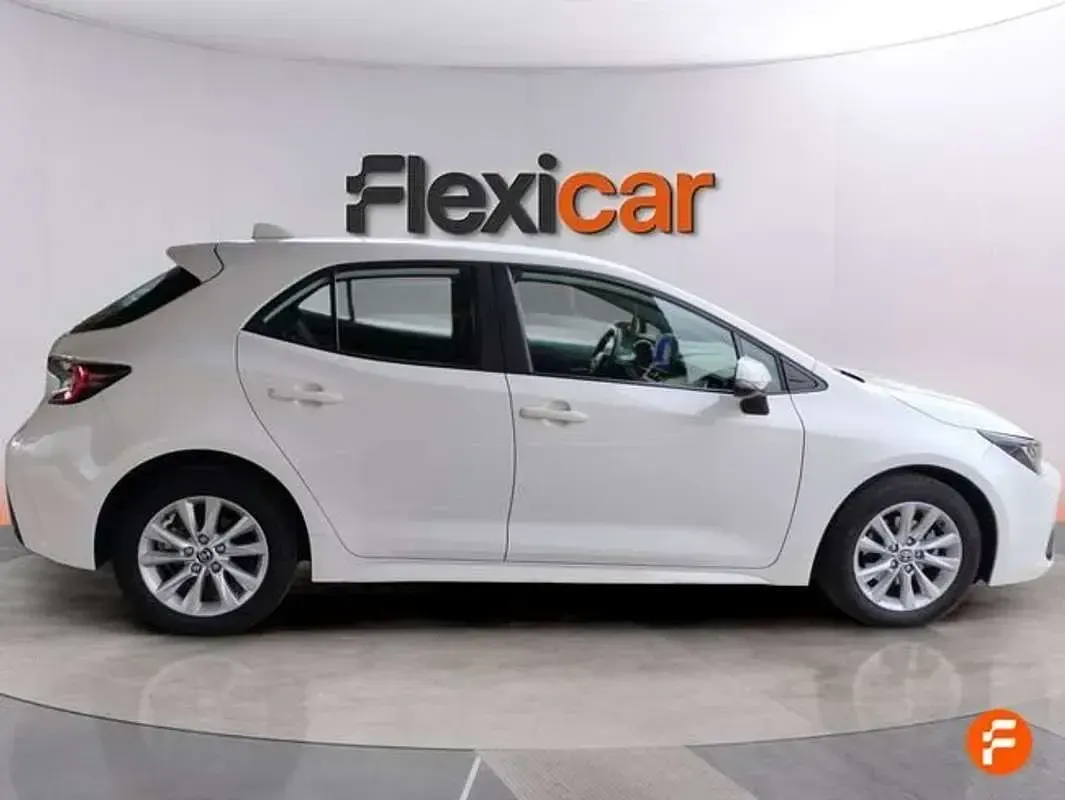 Usado Toyota Corolla Edition 140 CV (102 kW) 2024 Blanco Utilitario