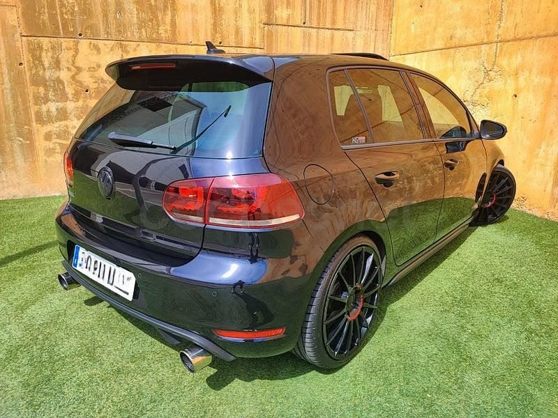 Usado VW Golf VI GTI 210 CV (154 kW) 2011 Negro Utilitario