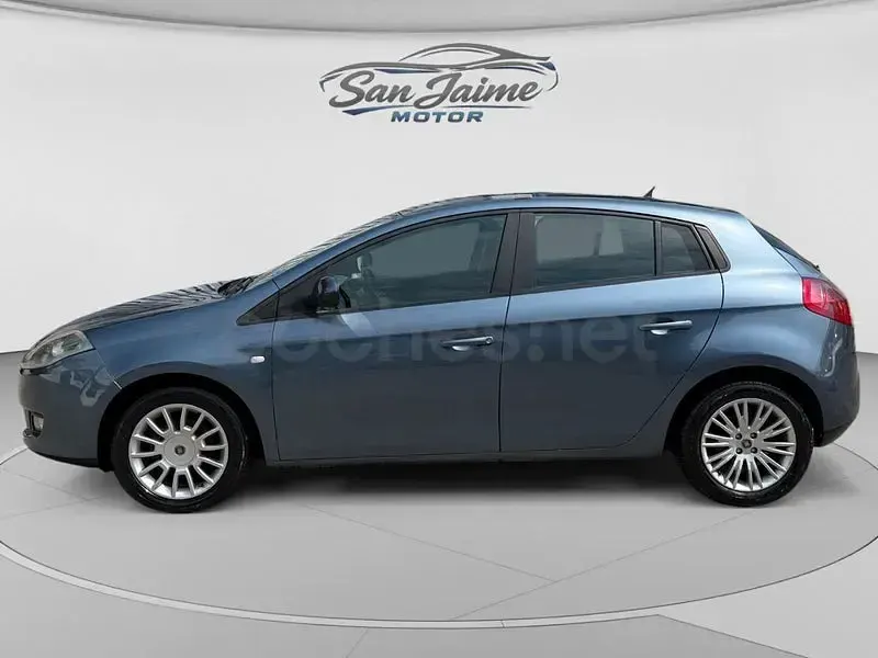 Usado Fiat Bravo Dynamic 90 CV (66 kW) 2010 Azul Utilitario