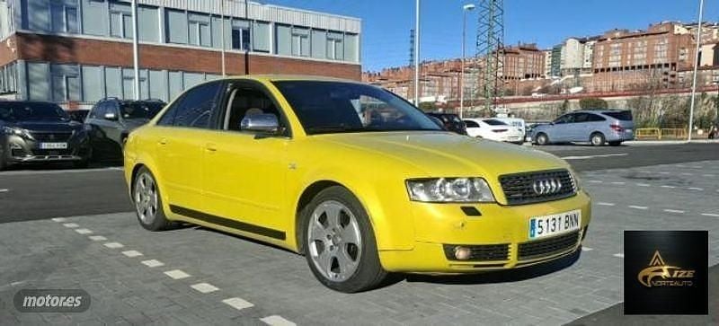 Usado Audi A4 180 CV (132 kW) 2001 Amarillo Berlina
