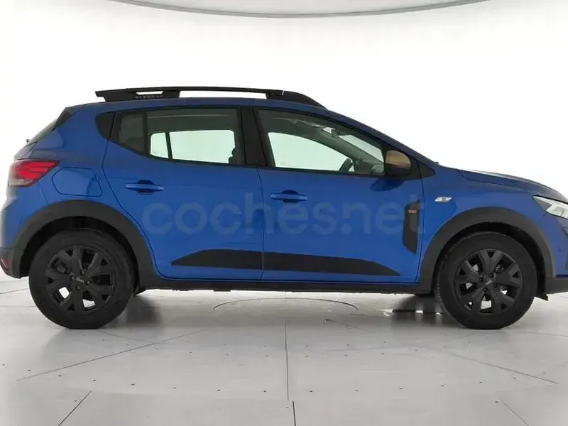 Usado Dacia Sandero Extreme 101 CV (74 kW) 2025 Azul Berlina