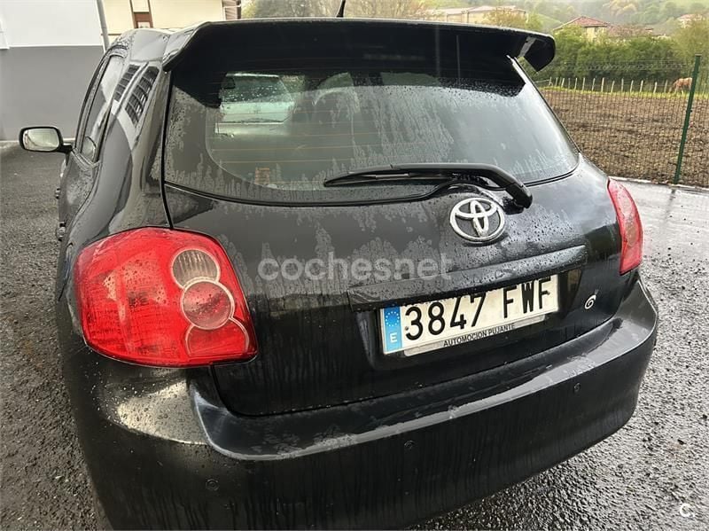 Usado Toyota Auris Luna 126 CV (92 kW) 2007 Negro Berlina