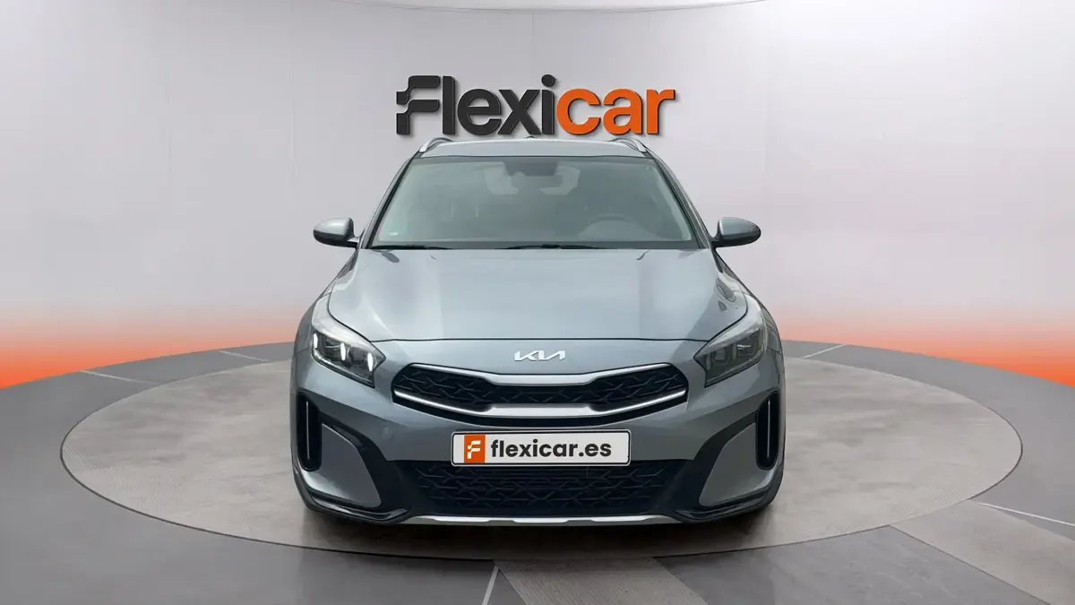 Usado Kia XCeed 120 CV (88 kW) 2022 Gris SUV