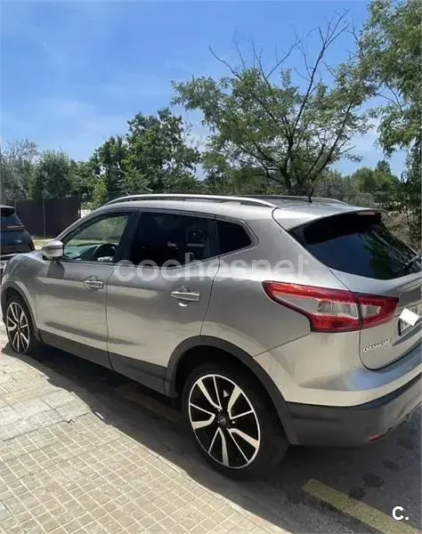Usado Nissan Qashqai Premium Edition 117 CV (86 kW) 2015 Gris / plata SUV