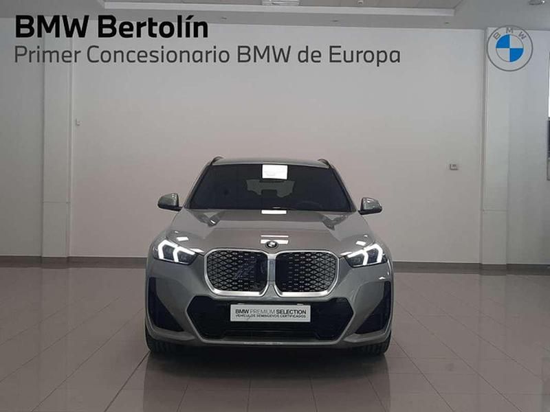 Usado BMW iX1 Comfort Edition 150 kW (204 CV) 2025 Plateado SUV