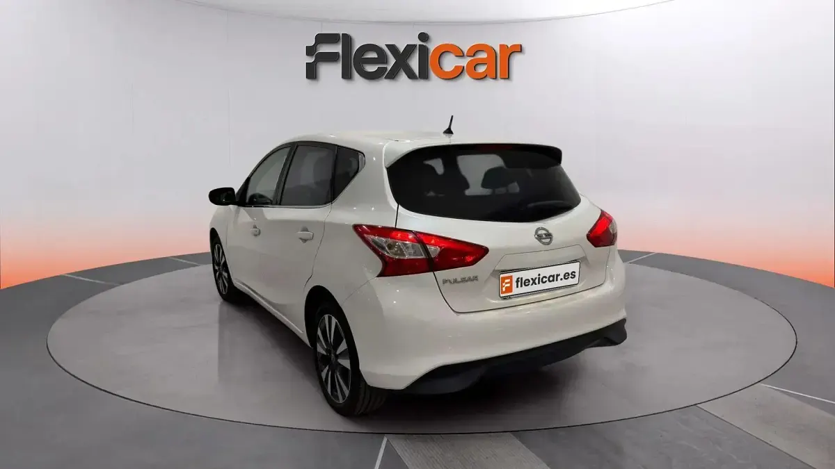 Usado Nissan Pulsar N-Connecta 116 CV (85 kW) 2018 Blanco Utilitario