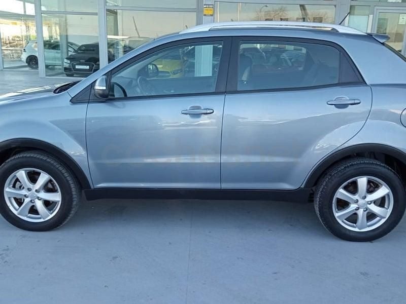 Usado Ssangyong (KGM) Korando Limited 175 CV (128 kW) 2012 Azul SUV