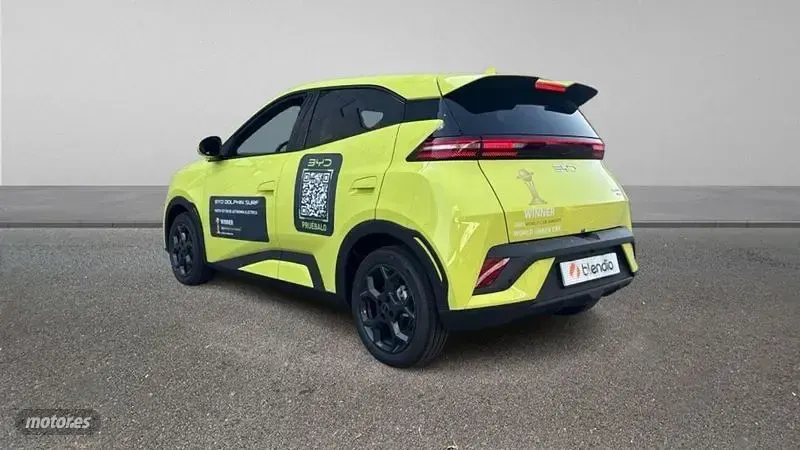 Usado BYD Dolphin Surf Comfort 114 kW (156 CV) 2025 Verde Utilitario