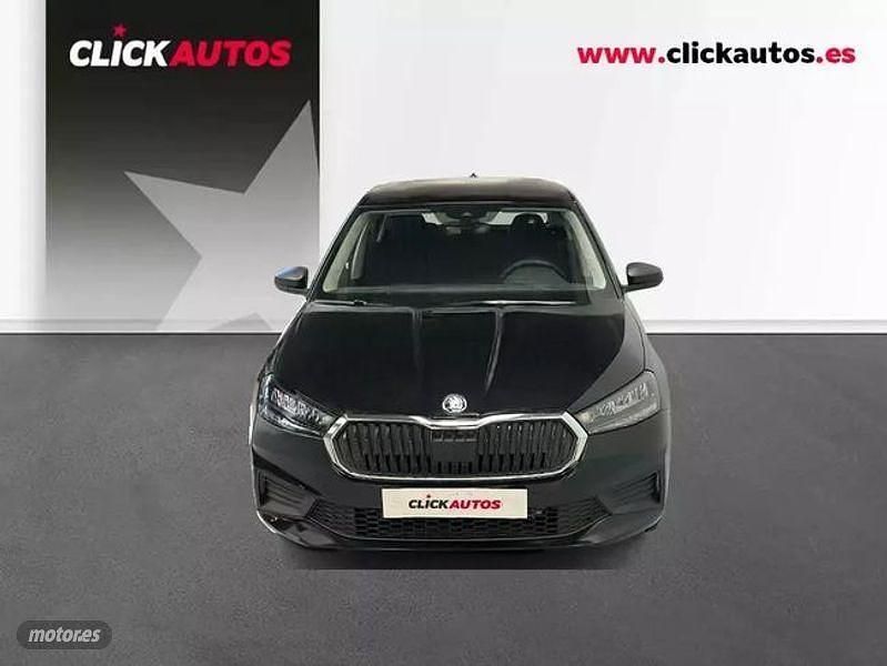 Usado Skoda Fabia Essence 80 CV (58 kW) 2025 Negro Utilitario