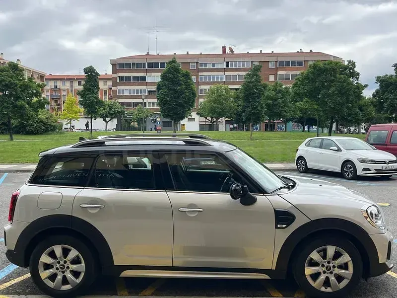 Usado Mini Cooper D Countryman 150 CV (110 kW) 2021 Gris / plata SUV