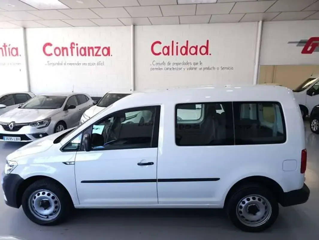 Usado VW Caddy 122 CV (89 kW) 2016 Blanco Monovolumen