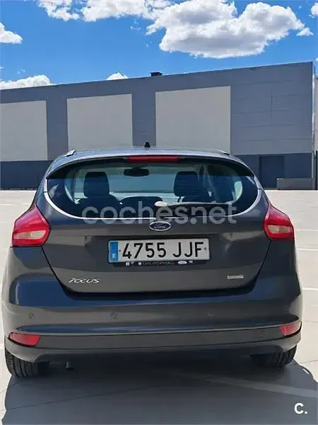 Używany Ford Focus Titanium 125 KM (91 kW) 2015 Zielony Sedan/Limuzyna