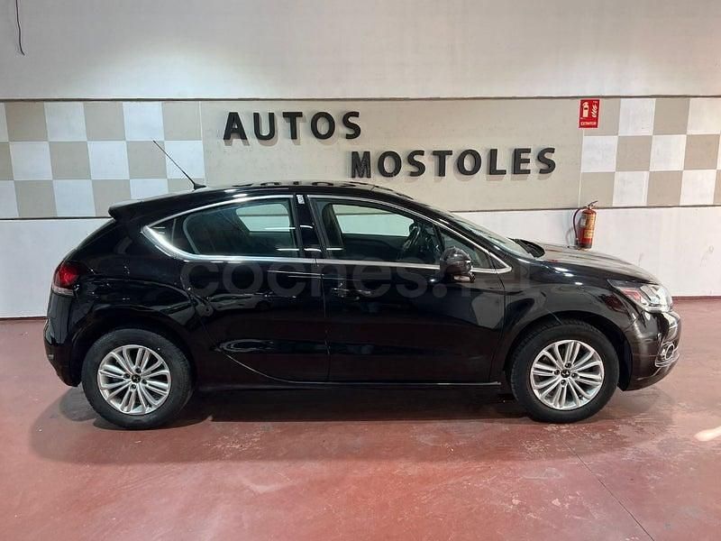 Usado DS Automobiles DS4 Style 131 CV (96 kW) 2016 Negro Utilitario