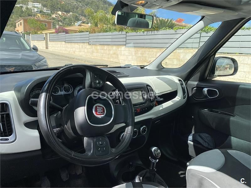 Usado Fiat 500L Lounge 95 CV (69 kW) 2012 Blanco Monovolumen