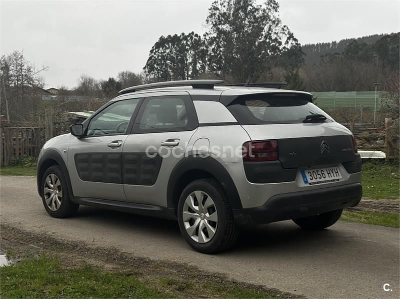 Usado Citroën C4 Feel 82 CV (60 kW) 2014 Gris / plata Berlina