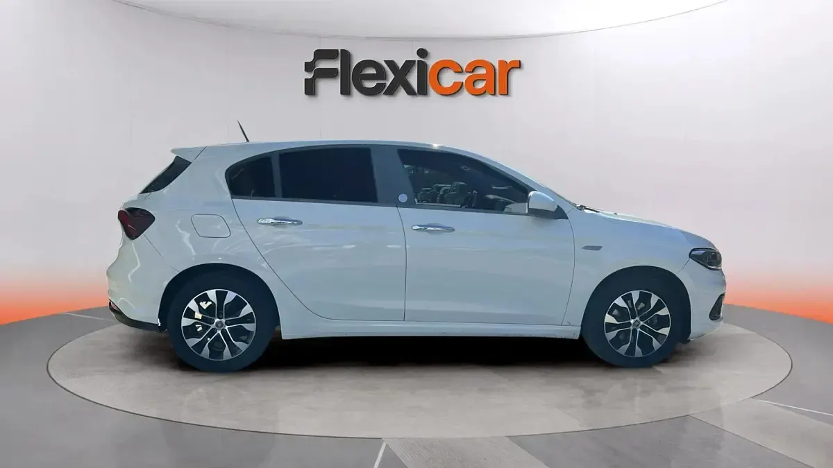 Usado Fiat Tipo Mirror 95 CV (69 kW) 2020 Blanco Berlina