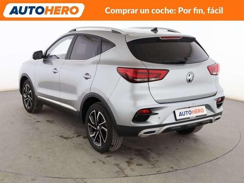 Usado MG ZS Luxury 111 CV (81 kW) 2024 Gris SUV