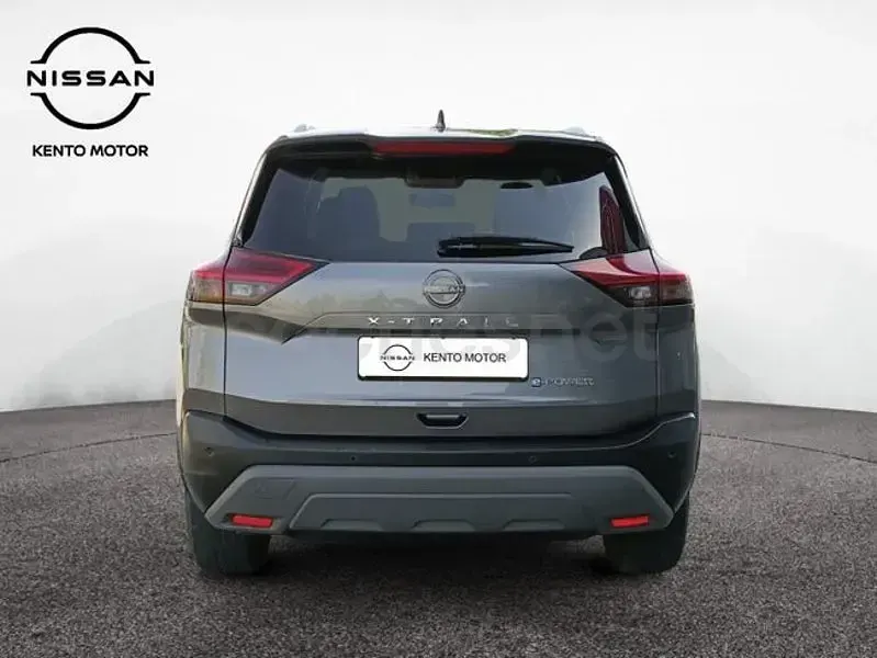 Usado Nissan X-Trail N-Connecta 204 CV (150 kW) 2024 Gris / plata SUV