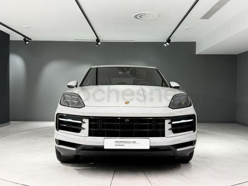 Usado Porsche Cayenne E-Hybrid 470 CV (345 kW) 2025 Gris / plata SUV