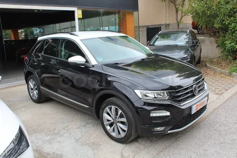 Usado VW T-Roc Advance 150 CV (110 kW) 2021 Negro SUV