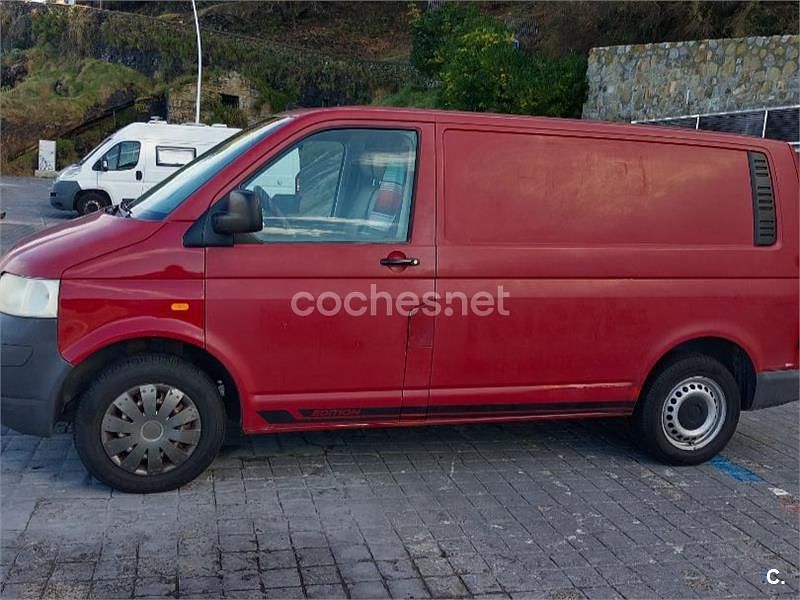 Usado VW Transporter 68 CV (50 kW) 2002 Rojo Van