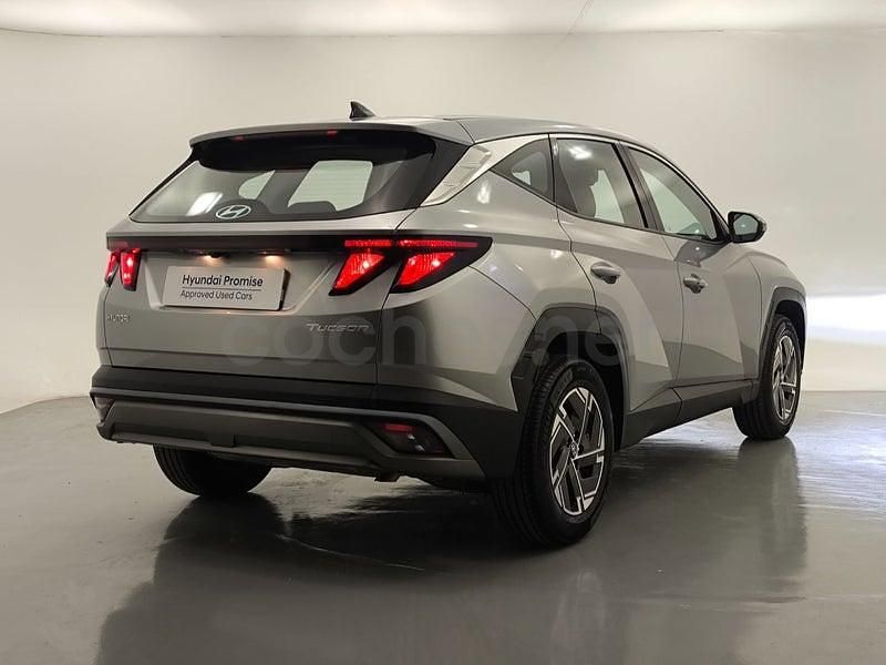 Usado Hyundai Tucson 160 CV (117 kW) 2025 Gris / plata SUV
