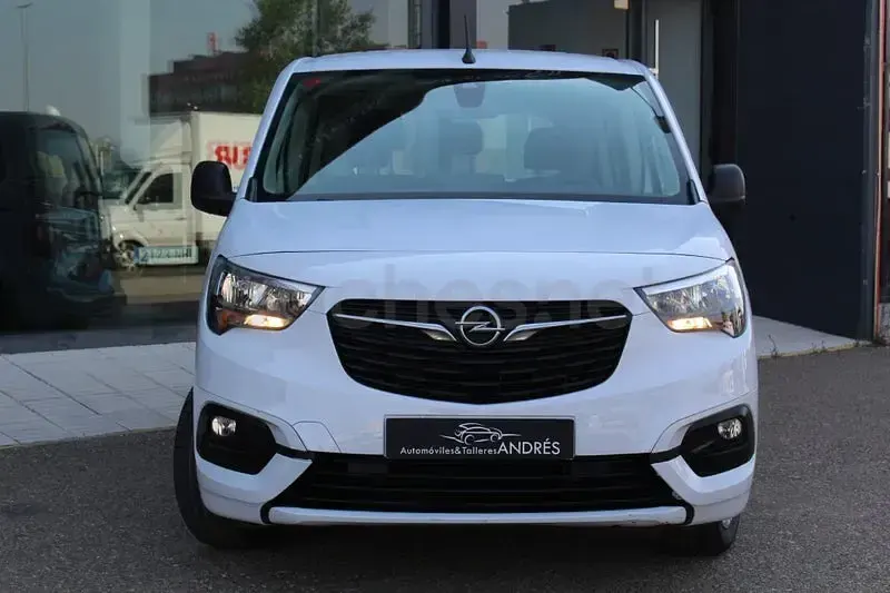 Usado Opel Combo Life Edition+ 102 CV (75 kW) 2023 Blanco Monovolumen