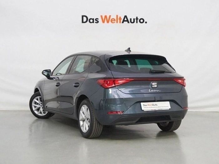 Gris Usado 2024 Seat Leon Style | 19.890 € (Buen precio) - Imagen 1/4